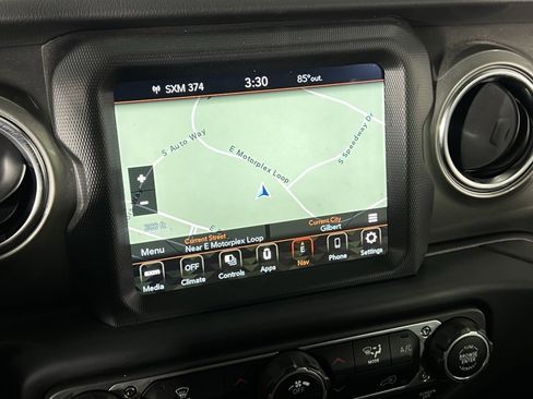 Used 2022 Jeep Wrangler Unlimited Sahara image 19