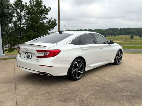 Used 2022 Honda Accord Sport image 6