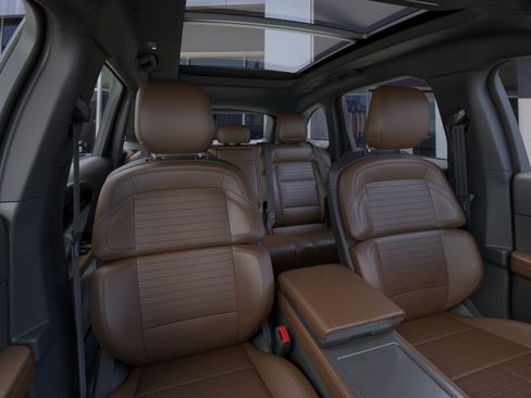 New 2026 Lincoln Nautilus Reserve AWD/4WD image 10