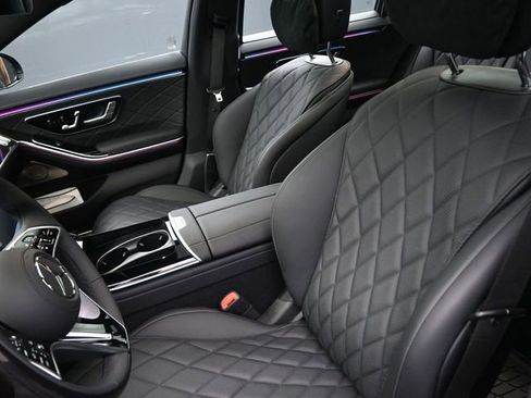 Used 2025 Mercedes-Benz S 580 4MATIC Sedan image 31