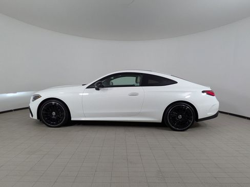 Used 2024 Mercedes-Benz CLE 300 4MATIC Coupe image 2