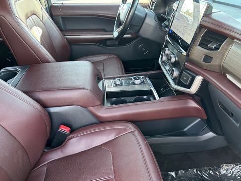 Used 2023 Ford Expedition Max Limited image 14