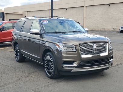 Used 2021 Lincoln Navigator Black Label w/ Cargo Convenience Package