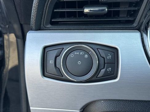 Used 2017 Ford Mustang Premium image 23