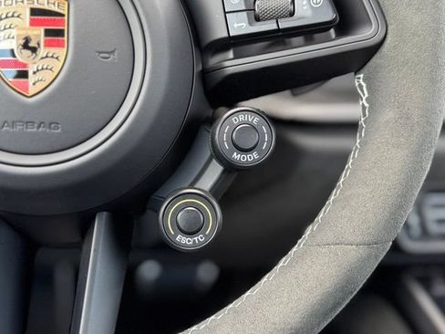 Certified 2025 Porsche 911 GT3 RS RWD image 27