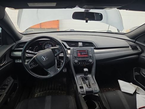 Used 2017 Honda Civic Sport image 9