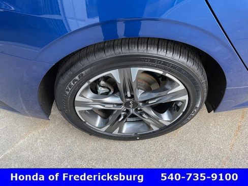Used 2023 Kia K5 EX w/ EX Premium Package FWD image 12