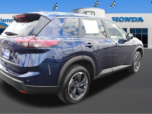Used 2025 Nissan Rogue SV FWD image 6