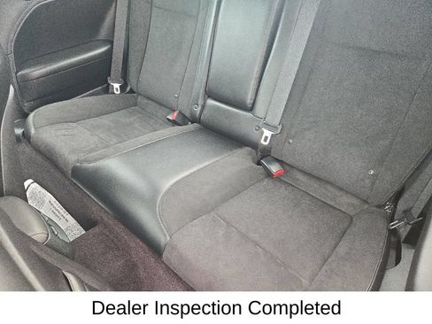 Used 2017 Dodge Challenger R/T Scat Pack RWD image 5