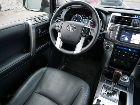 Used 2019 Toyota 4Runner Limited image 9