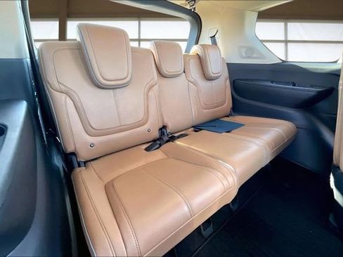 Certified 2025 INFINITI QX80 Sensory image 28