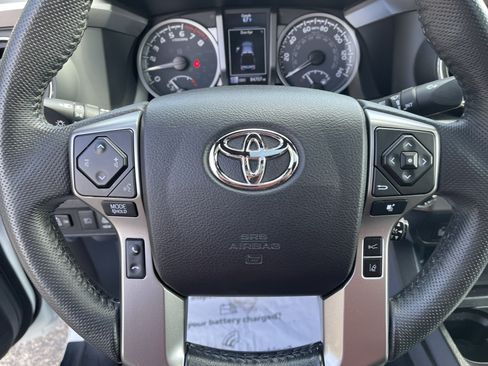 Certified 2021 Toyota Tacoma Limited AWD/4WD image 22