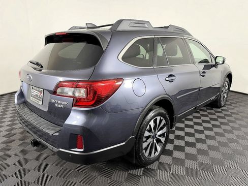 Used 2017 Subaru Outback 3.6R Limited AWD/4WD image 8