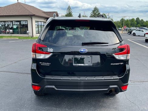 Used 2022 Subaru Forester Premium AWD/4WD image 6