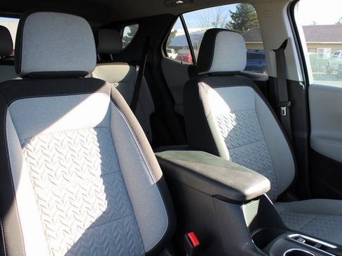 Used 2022 Chevrolet Equinox LT image 19