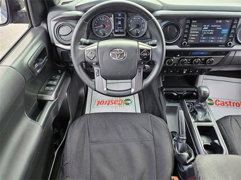 Used 2022 Toyota Tacoma TRD Off-Road w/ Technology Package image 10