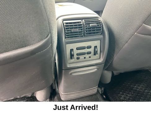 Used 2001 Ford Explorer Sport Trac 4x4 image 17