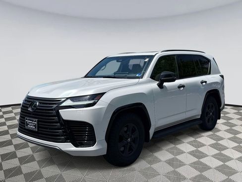 Used 2025 Lexus LX 700h Overtrail w/ Accessory Package (Z1) AWD/4WD image 5