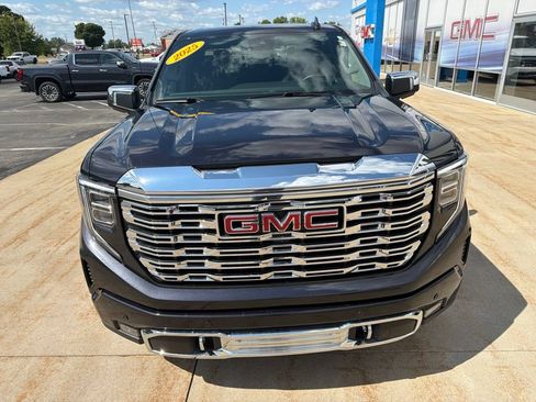 Certified 2025 GMC Sierra 1500 Denali w/ Denali Reserve Package AWD/4WD image 8