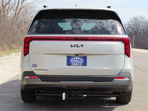 New 2026 Kia Carnival SX image 19