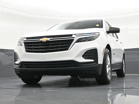 Used 2023 Chevrolet Equinox LS FWD image 35