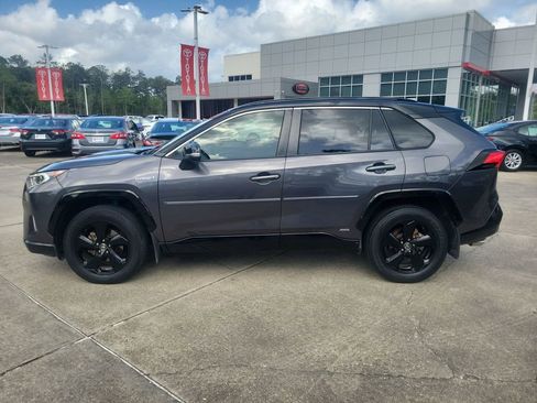 Used 2020 Toyota RAV4 XSE image 2