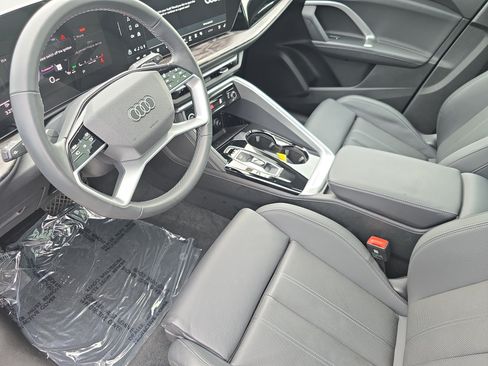 Certified 2025 Audi Q5 Premium w/ Premium Plus AWD/4WD image 16