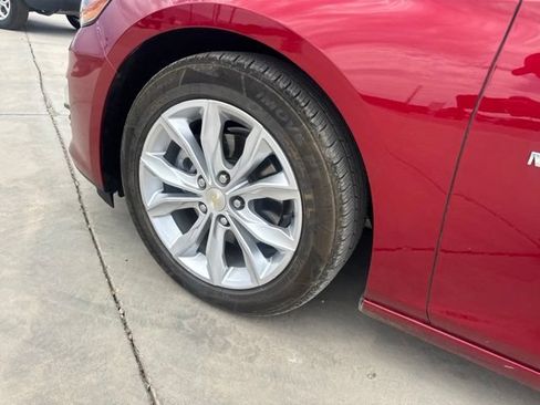 Used 2021 Chevrolet Malibu LT FWD image 7