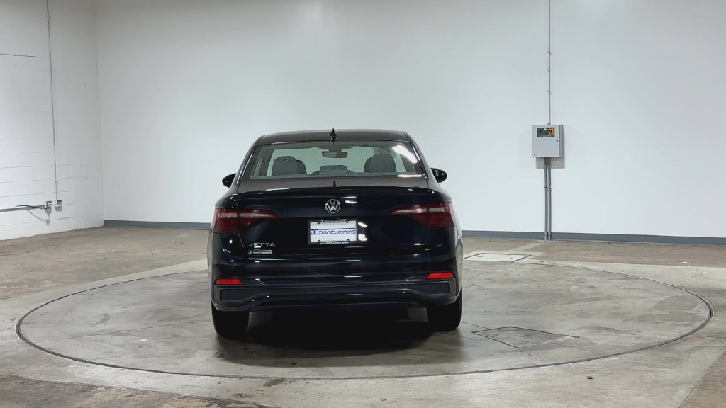 Used 2024 Volkswagen Jetta S FWD image 8