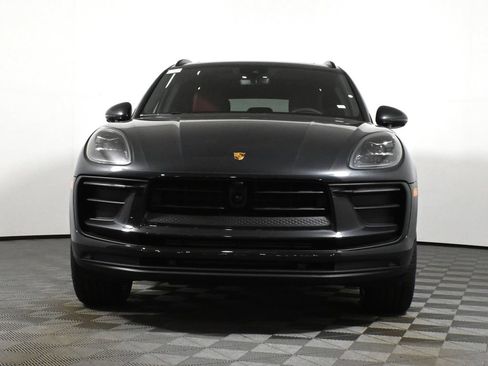 Used 2026 Porsche Macan AWD/4WD image 10