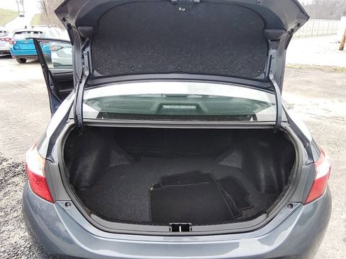 Used 2018 Toyota Corolla L image 9