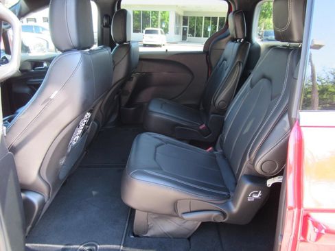 New 2026 Chrysler Voyager LX FWD image 30