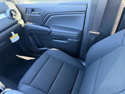 New 2025 Chevrolet Colorado LT image 15