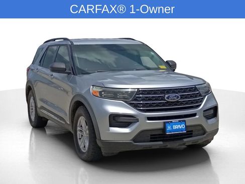 Used 2020 Ford Explorer XLT RWD image 3
