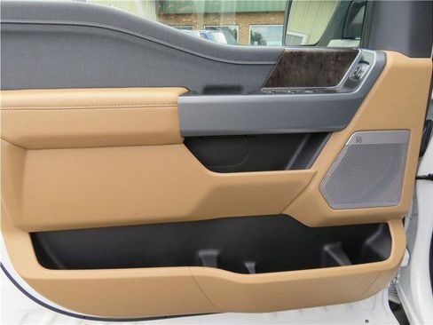 Used 2023 Ford F150 4x4 SuperCrew image 14
