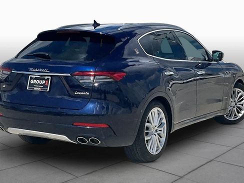 Used 2021 Maserati Levante GranLusso AWD/4WD image 12
