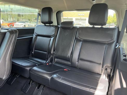 Used 2025 Ford Expedition Max Platinum AWD/4WD image 28