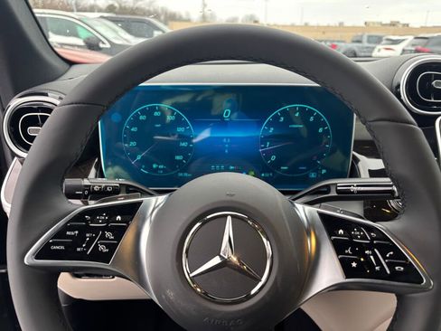 New 2026 Mercedes-Benz GLC 300 4MATIC image 3