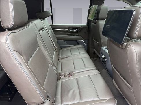 Used 2021 GMC Yukon XL Denali w/ Denali Ultimate Package AWD/4WD image 15