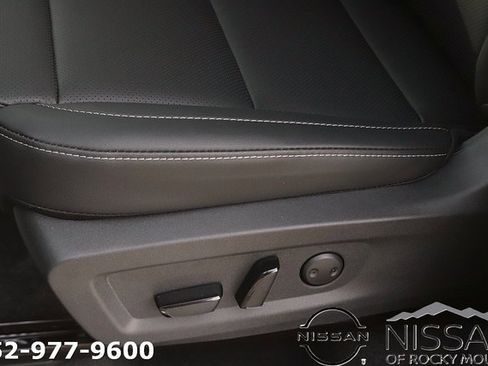 New 2026 Nissan Murano SL image 18