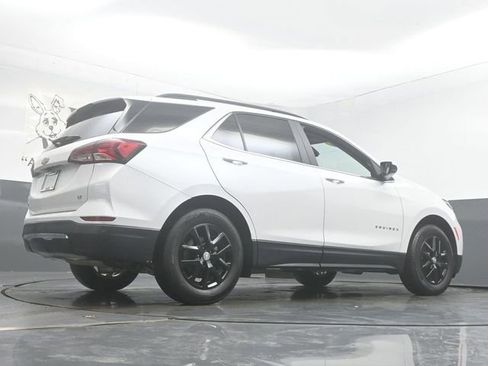 Used 2023 Chevrolet Equinox LT FWD image 32