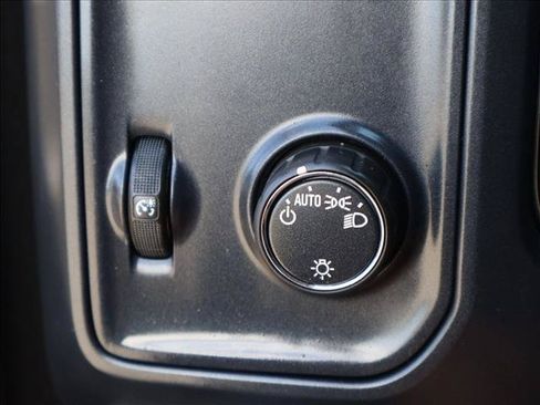 Used 2016 Chevrolet Silverado 2500 W/T AWD/4WD image 15