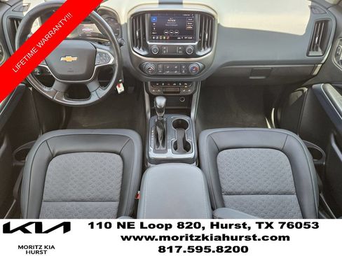 Used 2022 Chevrolet Colorado Z71 AWD/4WD image 5