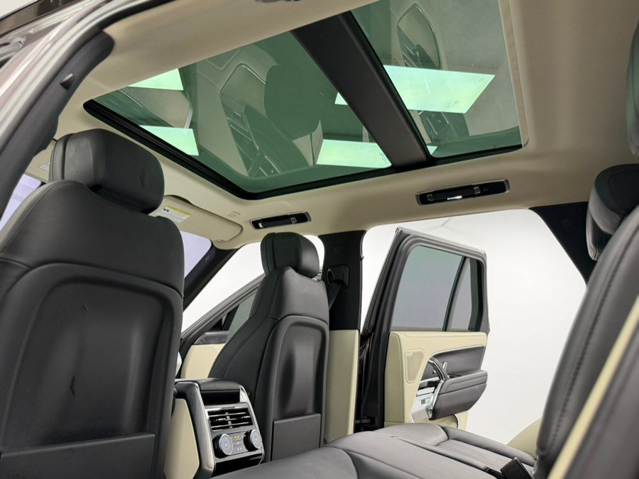 Used 2023 Land Rover Range Rover SE AWD/4WD image 53