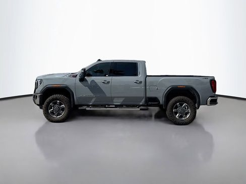 Used 2025 GMC Sierra 2500 SLE w/ SLE Value Package; image 4