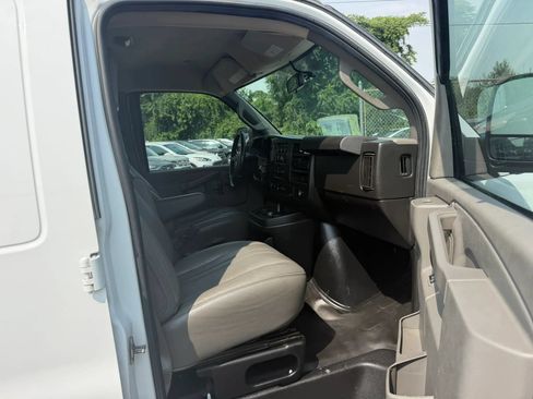 Used 2021 GMC Savana 2500 w/ Driver Convenience Package RWD image 24