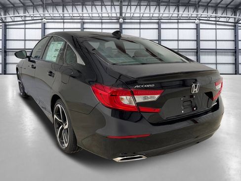 Used 2022 Honda Accord Sport image 3