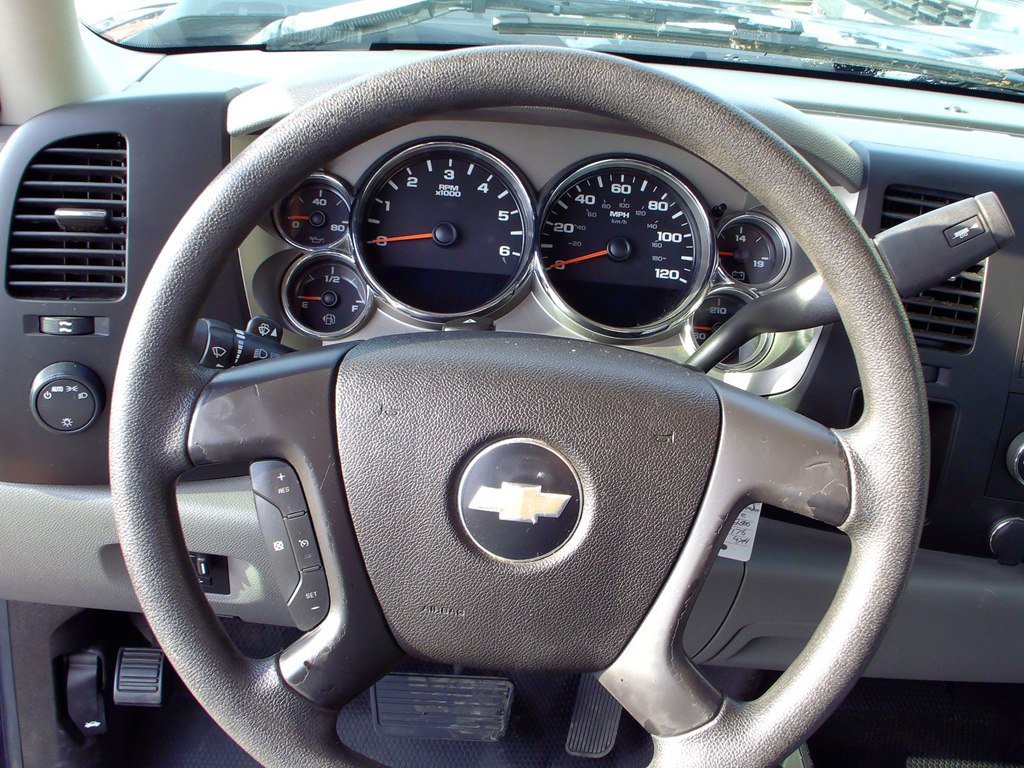Used 2009 Chevrolet Silverado 2500 W/T AWD/4WD image 8