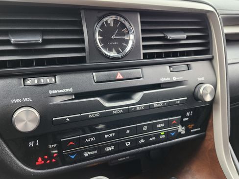 Used 2022 Lexus RX 450hL AWD w/ Premium Package image 38