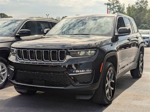 New 2025 Jeep Grand Cherokee Limited image 4
